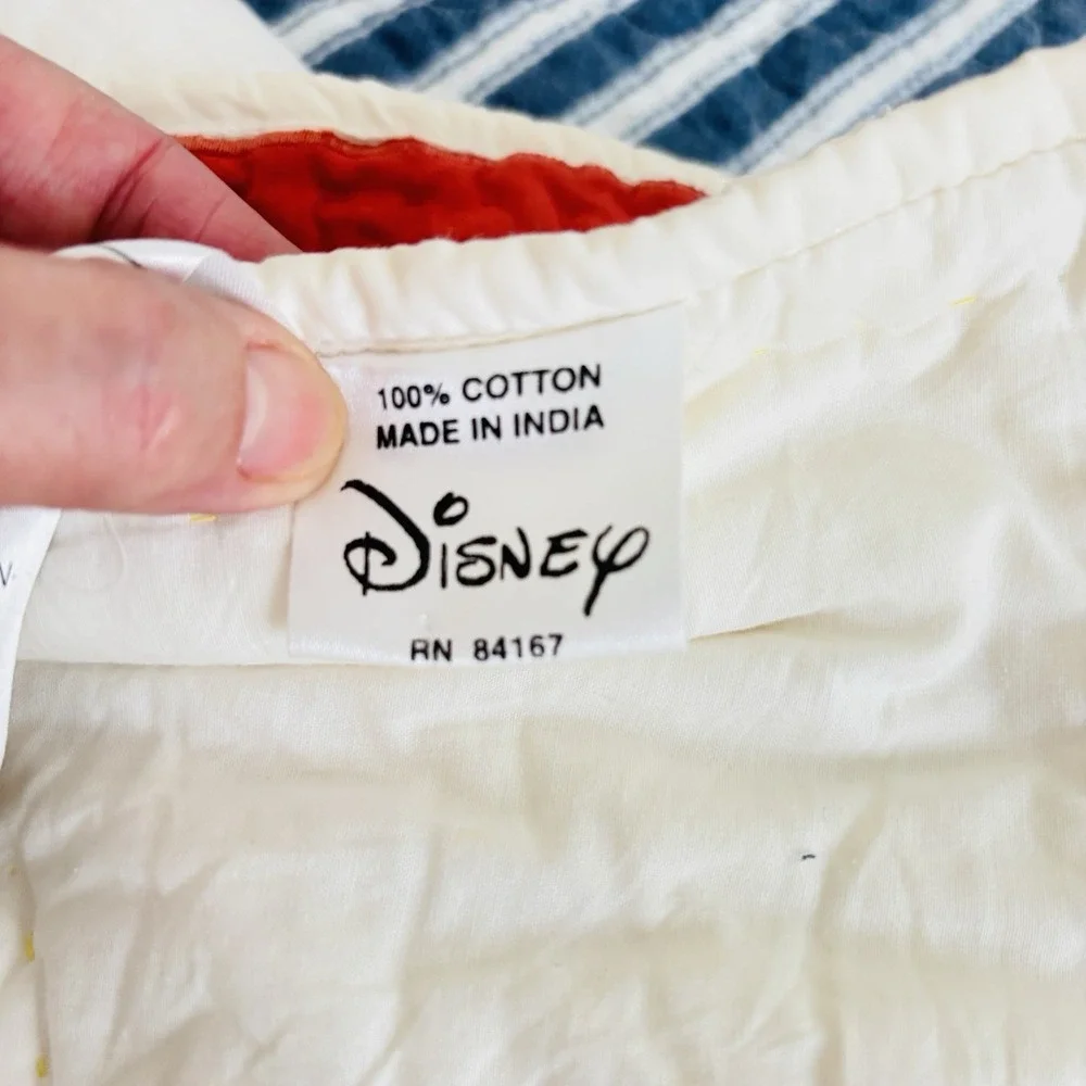 VTG Authentic Disney Quilt 100% Cotton 89X64